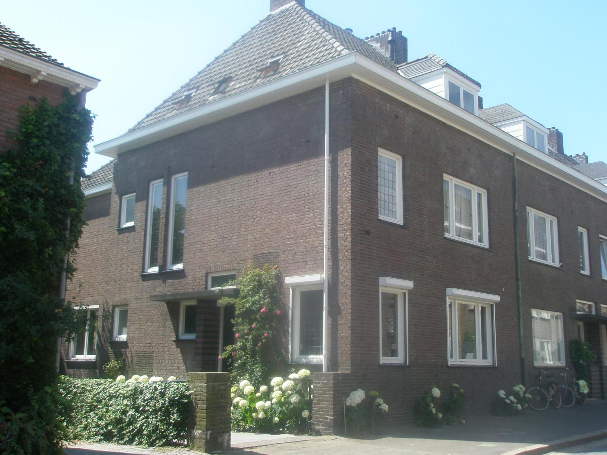 Bed & Breakfast Alberti Bed & Bike 2*